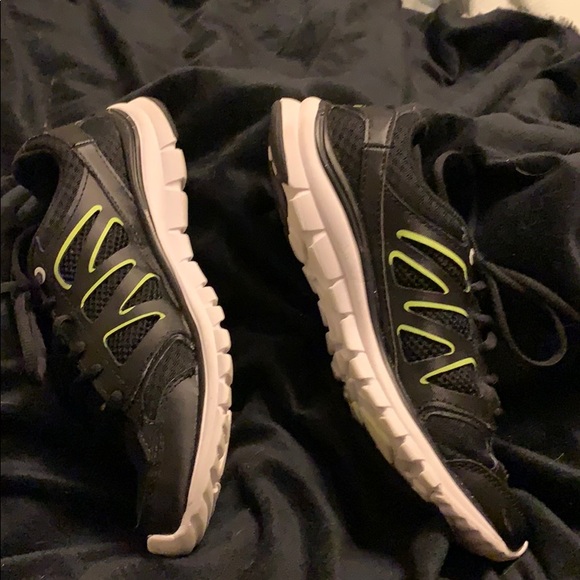 3/$20 BUY THESE TONIGHT AND GET THIS PRIZE! - Picture 4 of 5